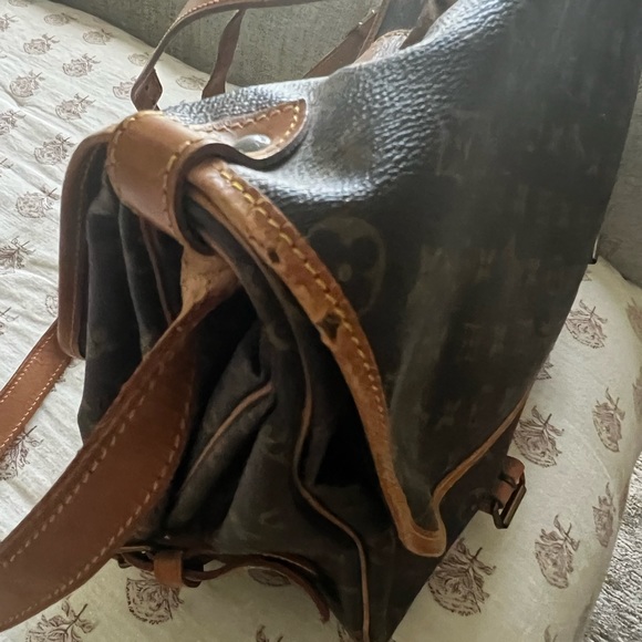 Double side bag. Authentic. Used a diaper bag. Or great for...